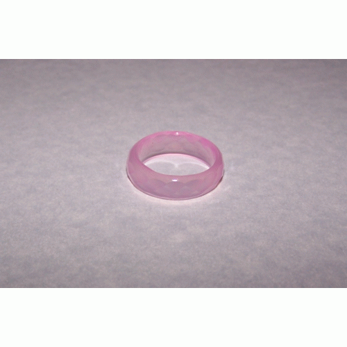 Gefacetteerde licht roze agaat ring, 5mm breed, maat 18