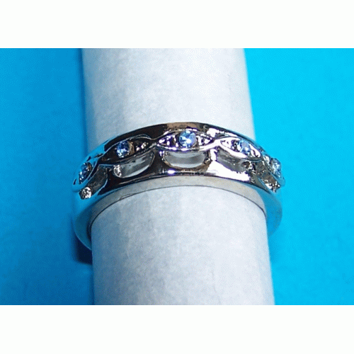 Zilveren ring met lichtblauwe Swarovski, model K, maat 19