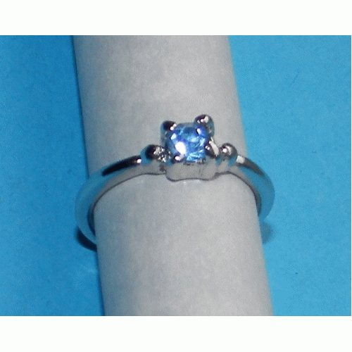 Zilveren ring met blauwe Swarovski, model AC, maat 15,5
