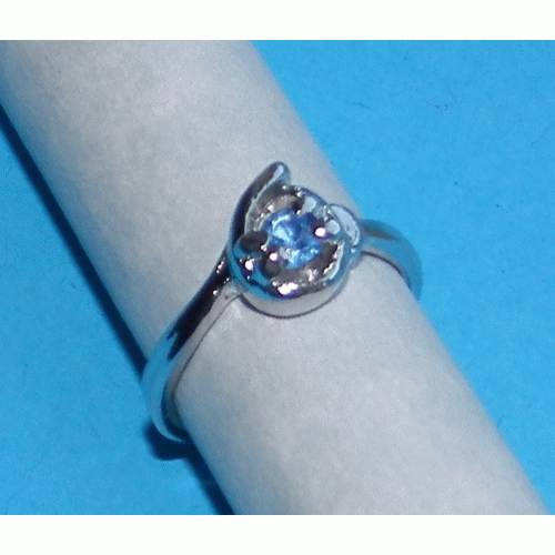 Zilveren ring met blauwe Swarovski, model AJ, maat 16