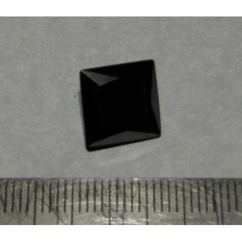 Zwarte Moissaniet - steen T - prinses geslepen - 11x10,7mm