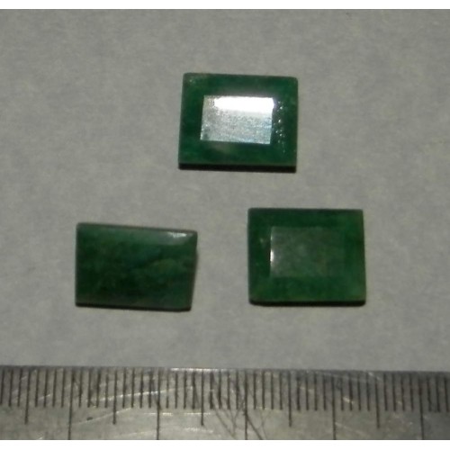 Smaragden GFO - emerald geslepen - 14 en 13,5mm
