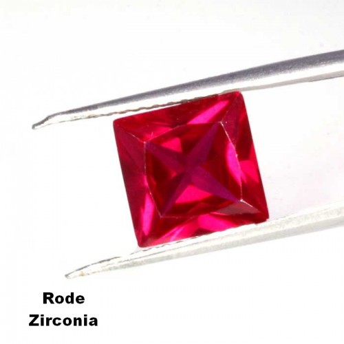 Granaat rode Zirconia - 10mm - prinses geslepen