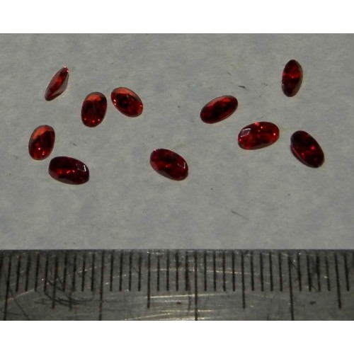 Rode Zirconia - 5x3mm - ovaal geslepen
