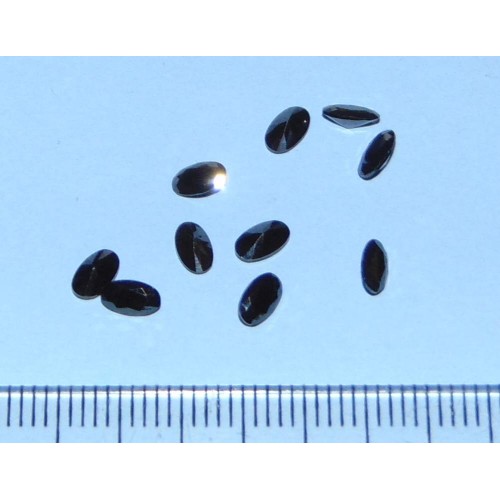 Zwarte Zirconia - 5x3mm - ovaal geslepen - 3 stuks