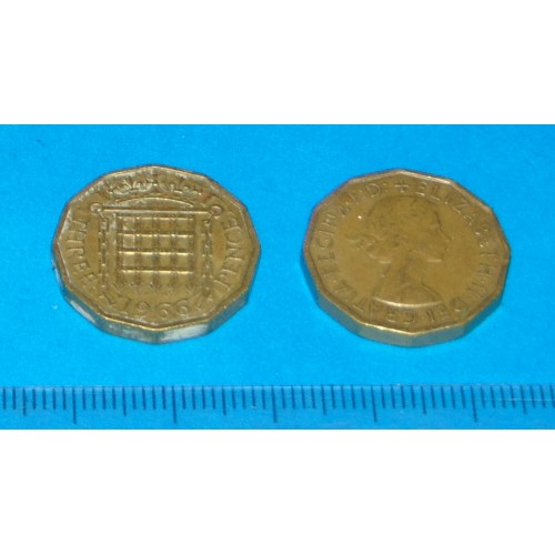 Groot-Brittannië - 3 pence 1966