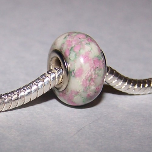 Roze Howliet bead, Pandora stijl