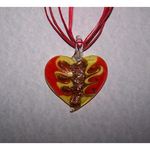 Geel en rode Murano hart hanger, met glitters en halskoord