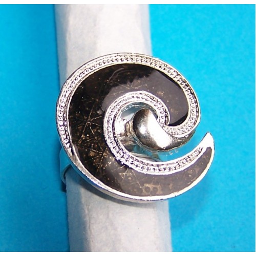 Brede zilveren en zwart emaille ring, model A, verstelbaar