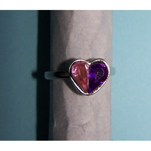 Zilveren ring met roze en paars kristal hartje, verstelbaar