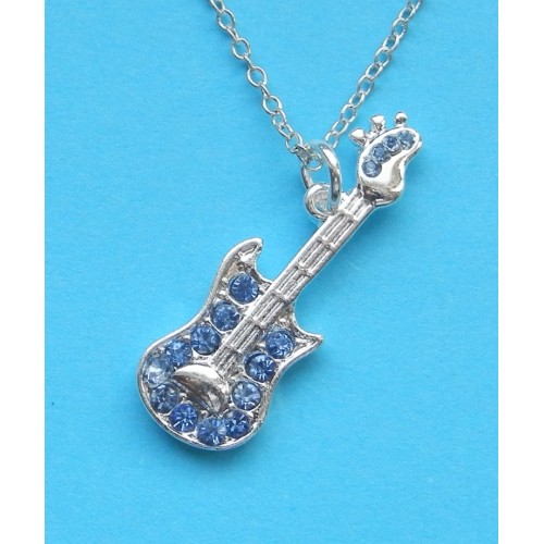Ketting met zilveren gitaar hanger, met blauwe Swarovski